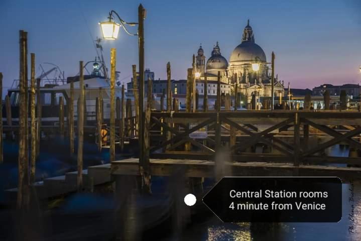 Central Station Rooms 梅斯特雷 外观 照片